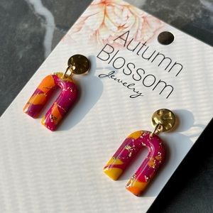 Multicolored horseshoe earrings